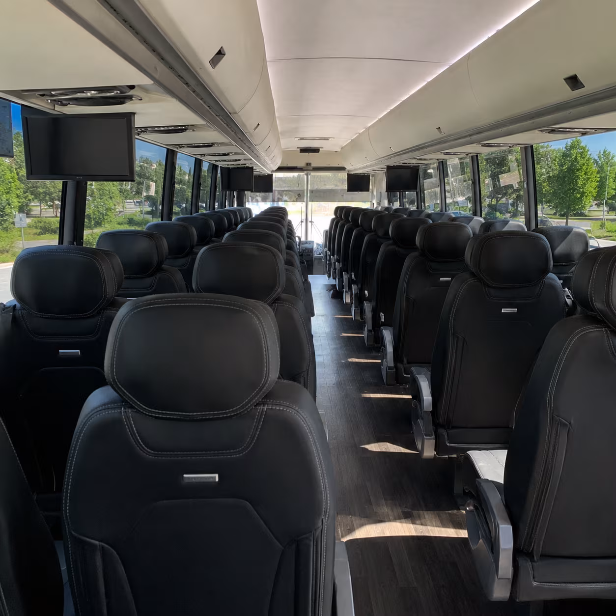 gastoniacharterbuscompany com lets you arrange airport transfers to charlotte douglas international airport with ease