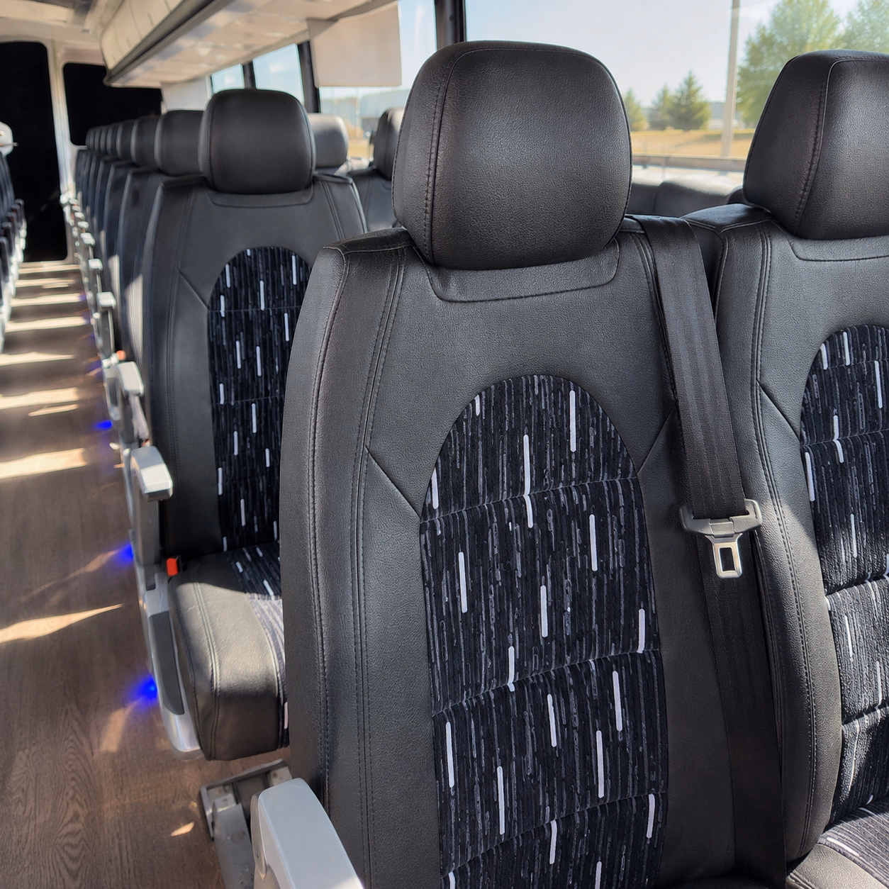 huntersville concert bus rentals for groups and fans