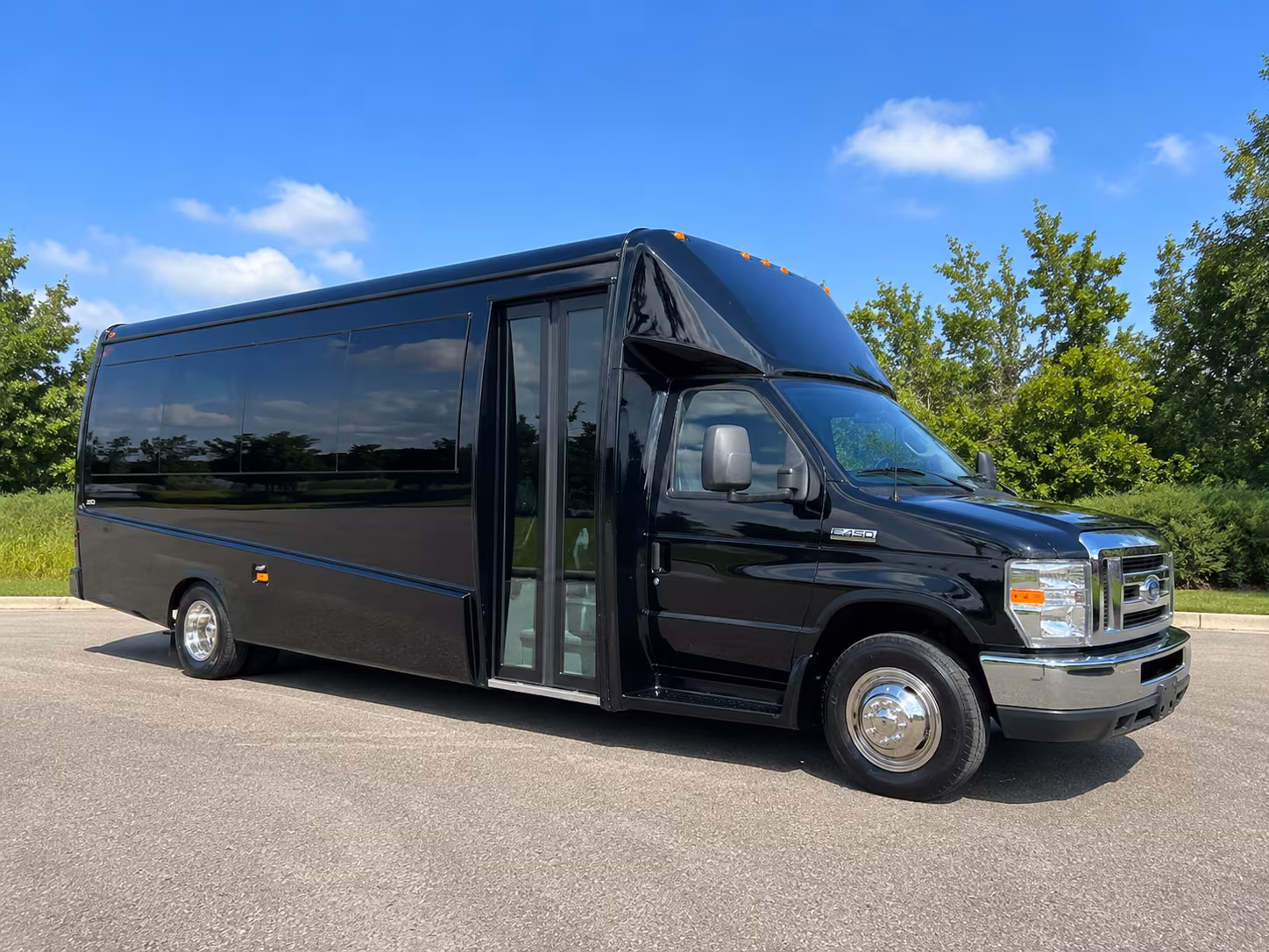 kannapolis spacious charter bus rentals for kannapolis wedding groups